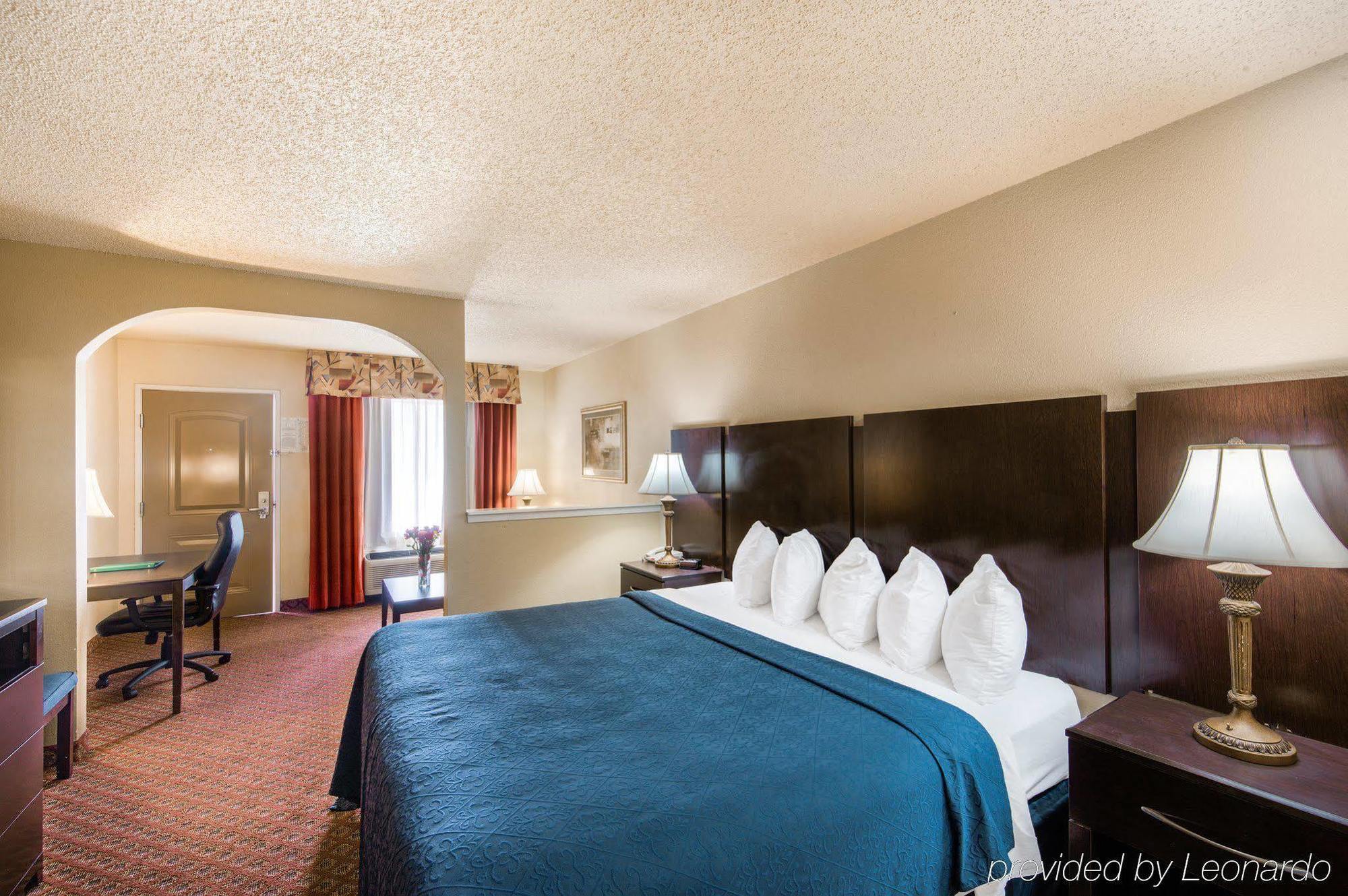 Quality Inn & Suites Abilene Exterior foto
